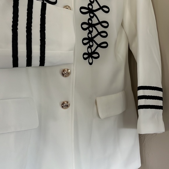 Classic Dress Jacket 🌸 - Picture 3 of 4